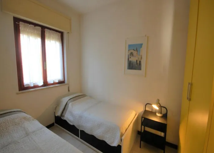 Spacious House With Garden