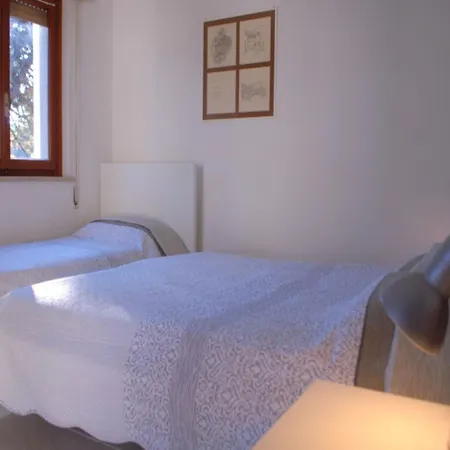 Βίλα Spacious House With Garden Λινιάνο Σαμπιαντόρο