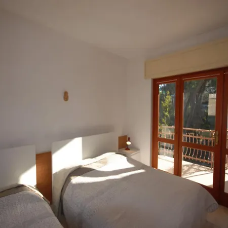 Spacious House With Garden