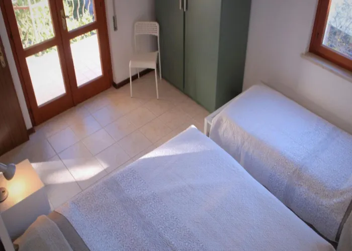 Spacious House With Garden *